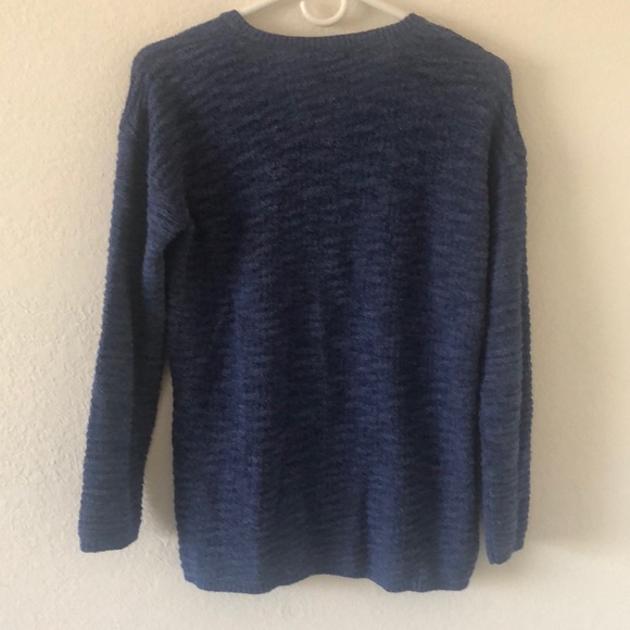 2/20$ Calvin Klein blue sweater - Picture 4 of 5